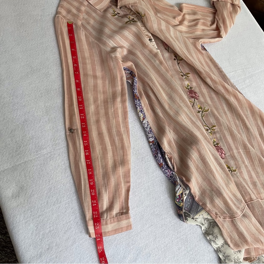 John Mark Mixed Media tunic embroidery linen blend roll tab sleeves Size L - Picture 14 of 16